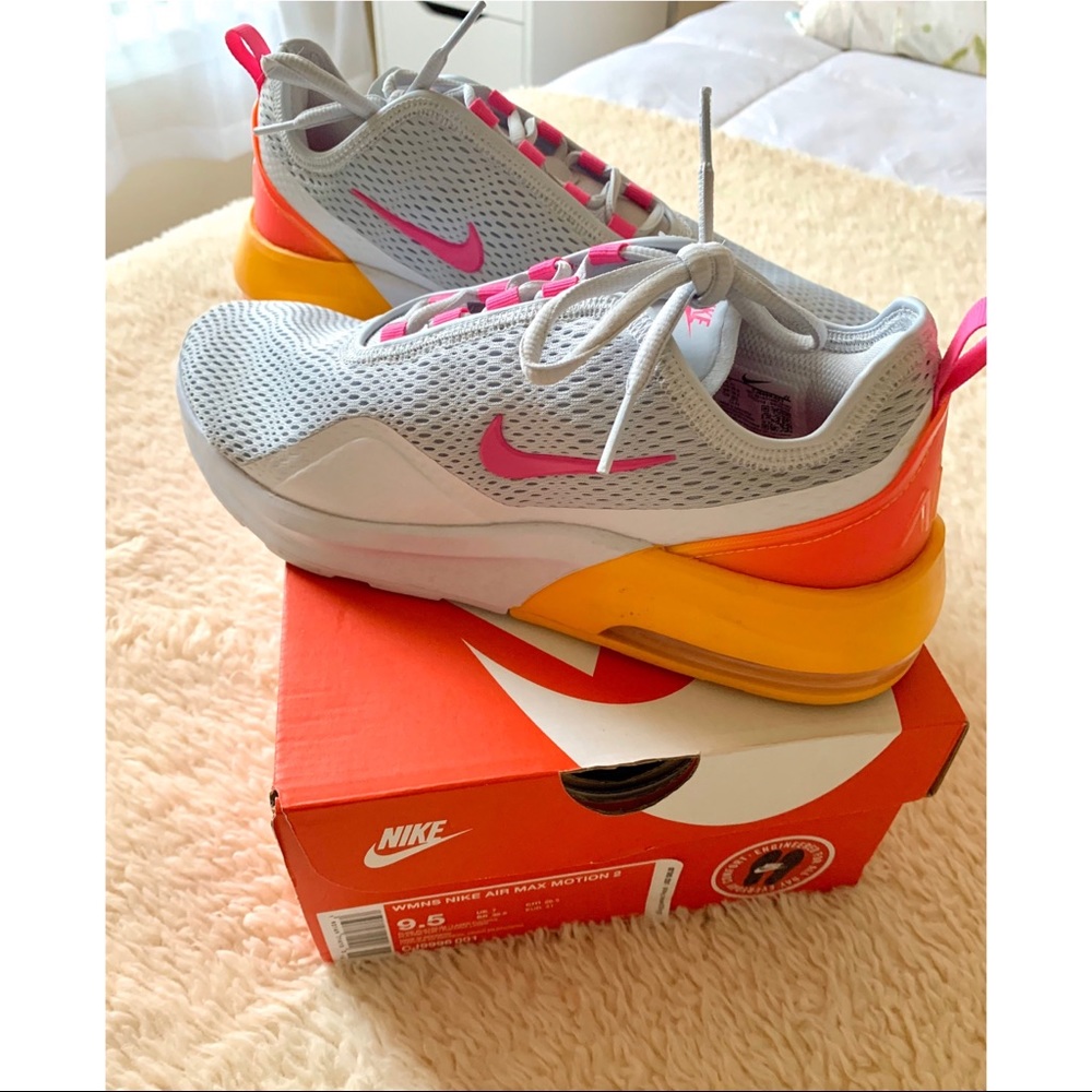 Women’s Nike Air Max Motion 2, size 9.5